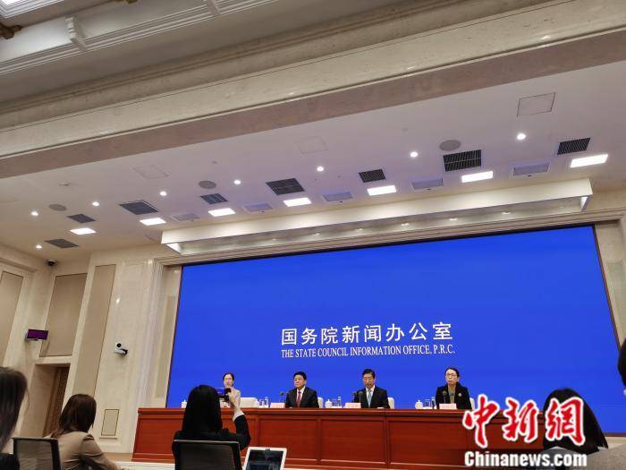 卫健委主任与卫生局长哪个大 bd9e0c71418b4df9b97e5c0067ca429c.jpeg