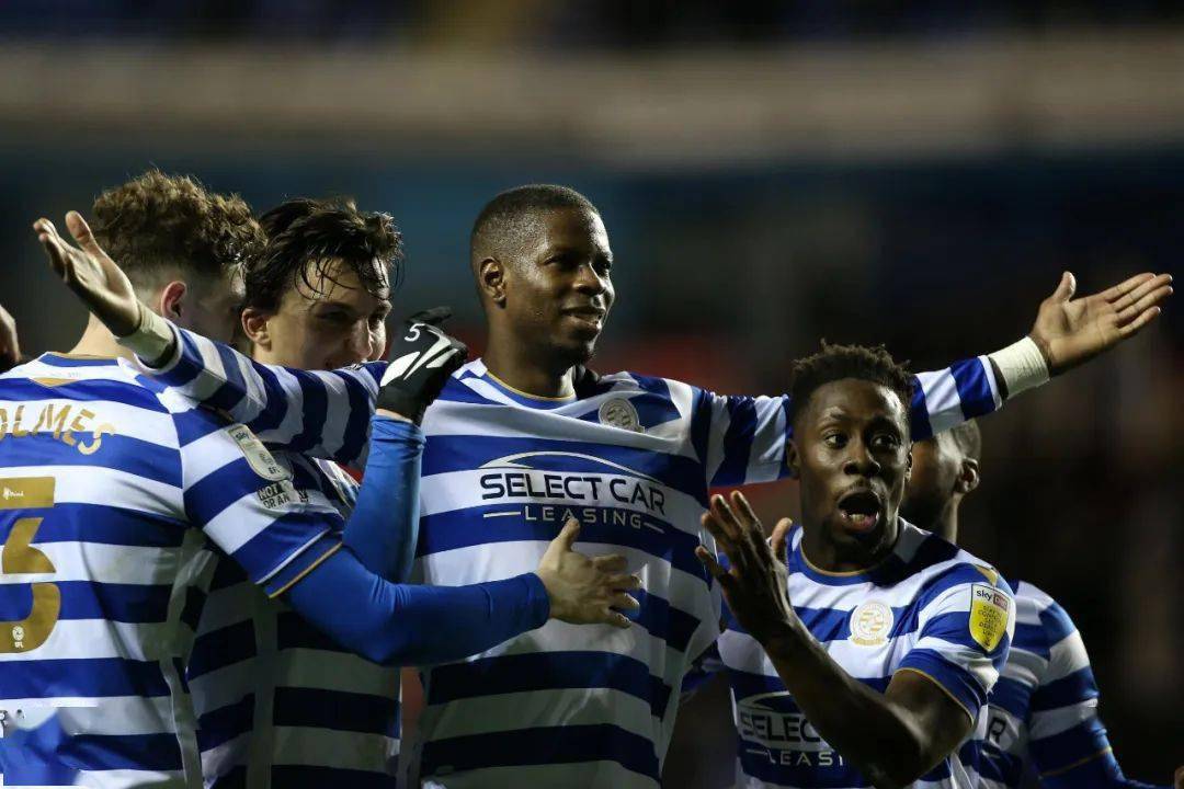 讲球堂直面暴力雪缘园精选解析英冠雷丁pk布莱克本