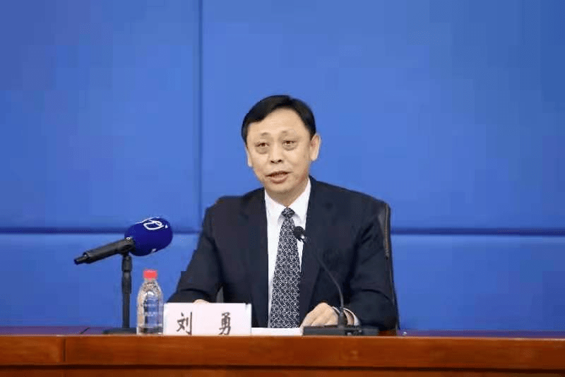 黑龙江省司法厅党委委员,副厅长刘勇针对人民监督员的选任条件及工作