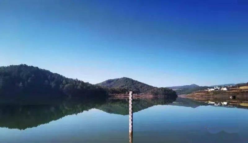 保山分局到北庙水库开展水文服务河长制巡河巡库工作