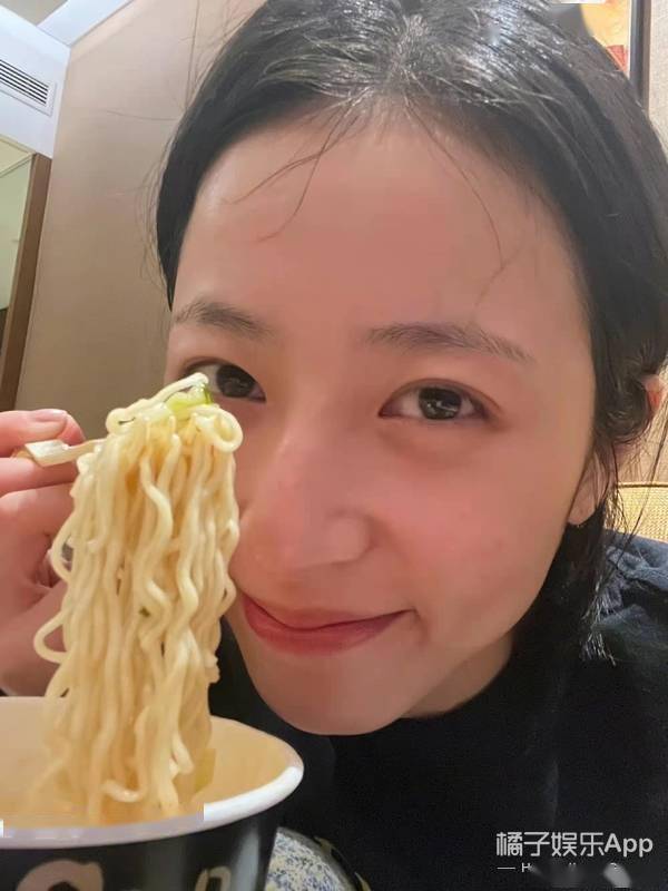 什么素颜