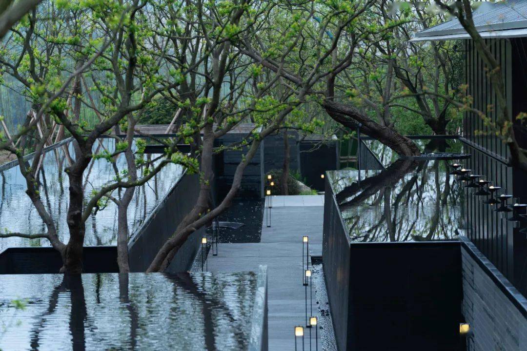 玩转景观高差 | 「台阶」篇:简洁现代式也可以平凡而不平庸