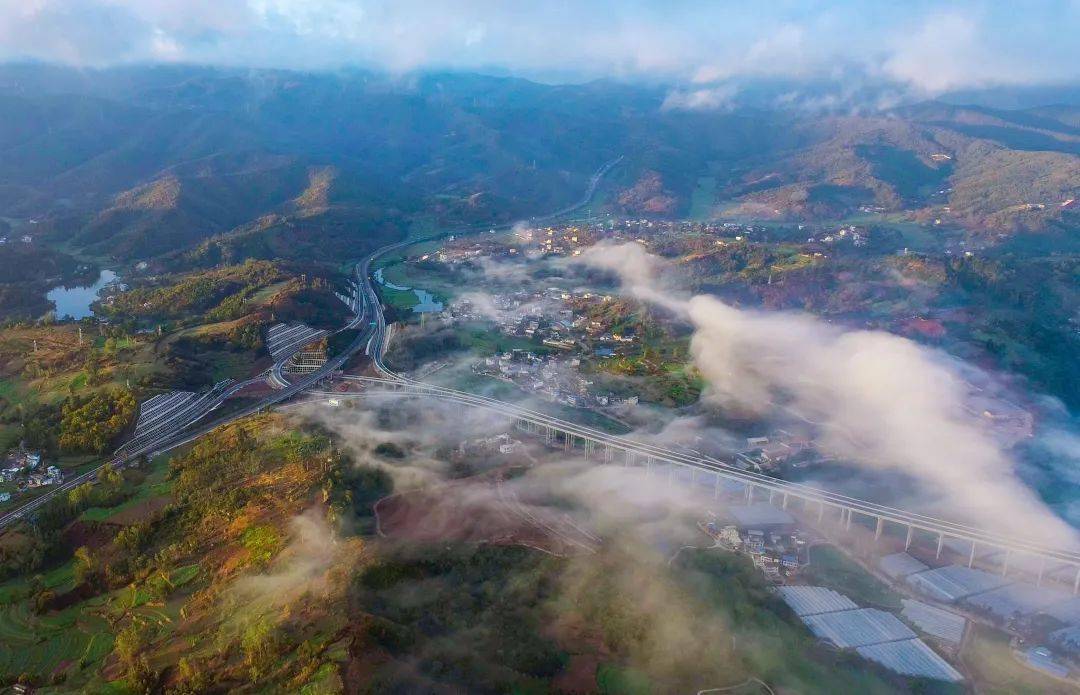 高速公路_楚雄_賓川