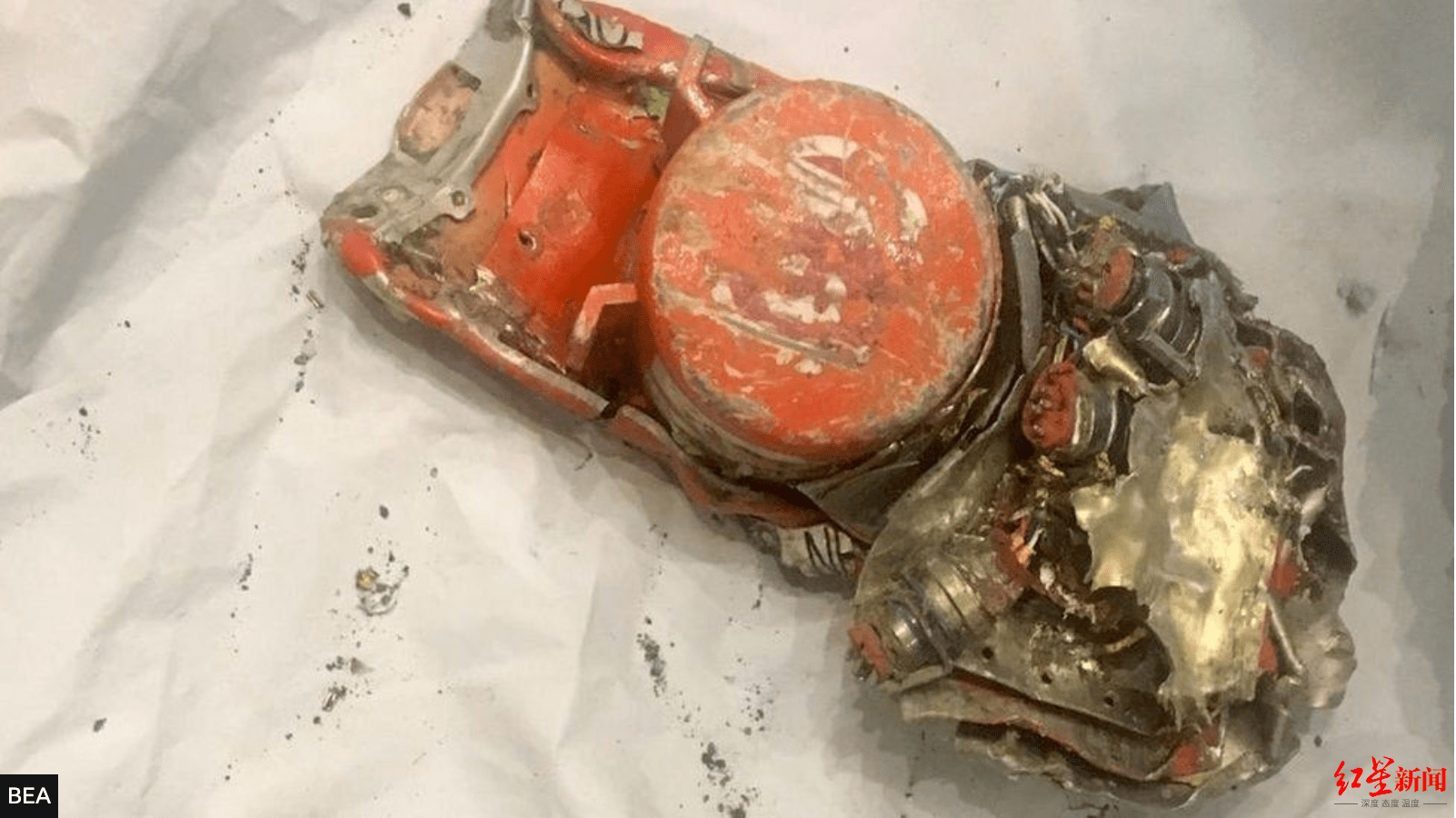 超级“黑匣子”:承受3400G的冲击力;约6000米深层海域压力;-600摄氏度的极低温度;600摄氏度的极高温度