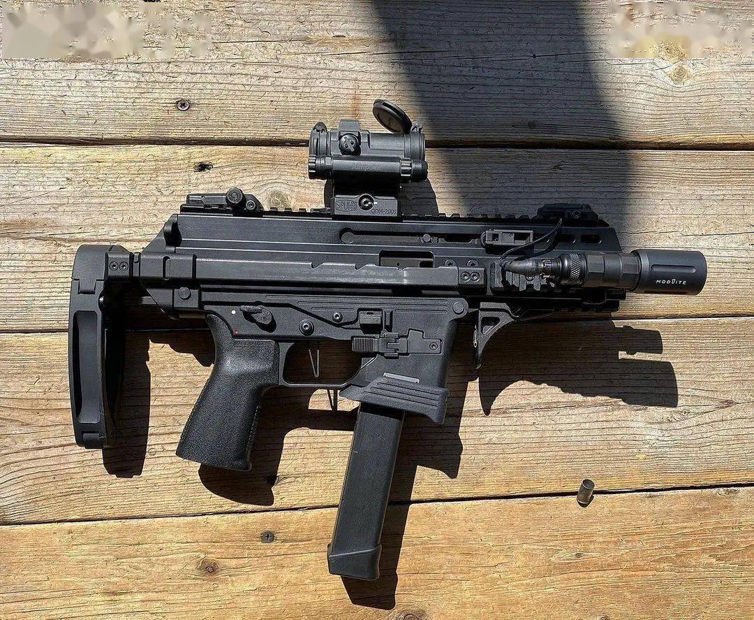 q版利器瑞士bt公司apc9系列冲锋枪手枪图集