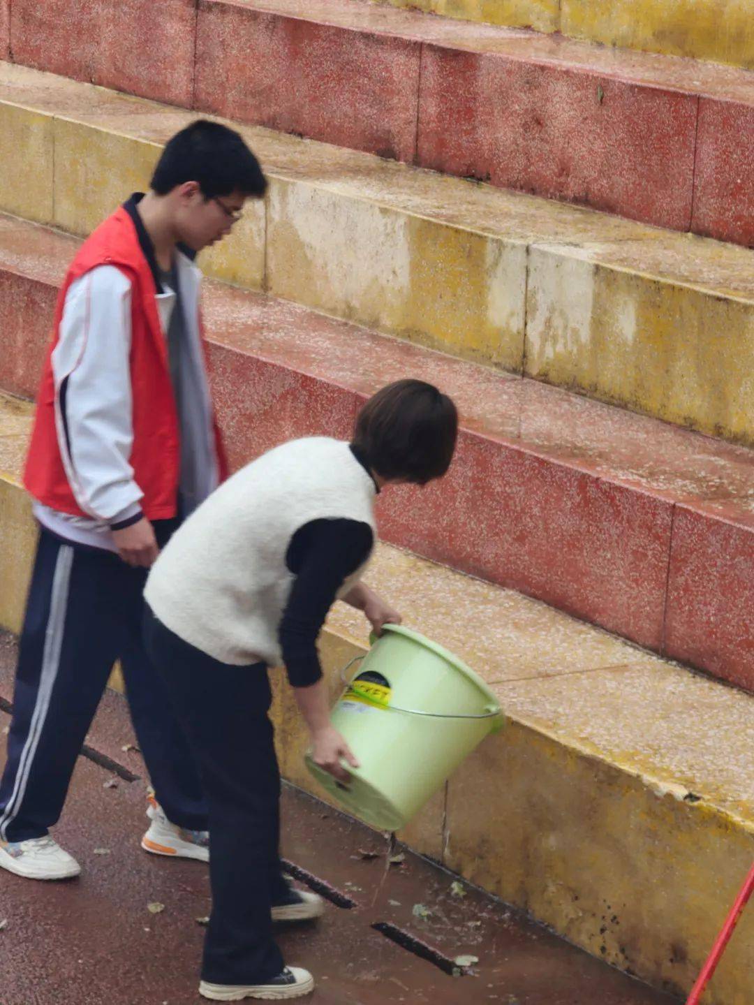 党团聚力显担当2022年衡山县岳云中学学雷锋月活动纪实雷锋精神固良本