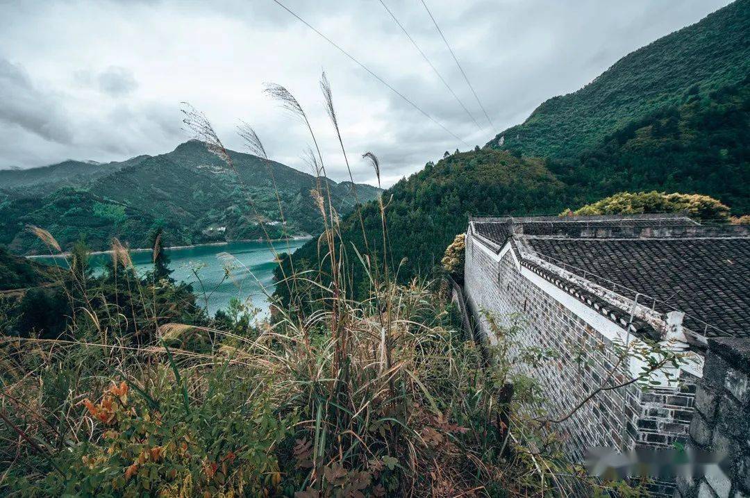 彭水万足古镇千万个梦想家的乌江梦