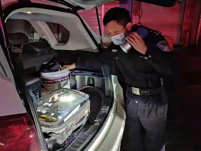 近日,北流警方开展查缉毒品统一行动_清查_信息_检查点