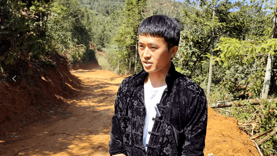 佩服!文山一男子竟辞去公务员回村种地
