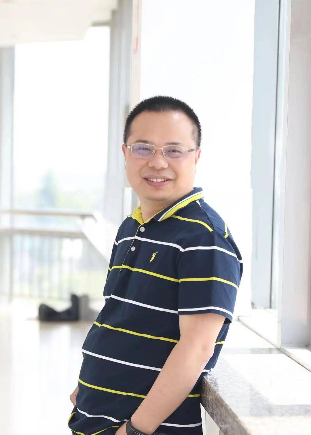 2号楼副楼长陈越峰,法律学院副院长,黄巧荣,马克思主义学院党总支副