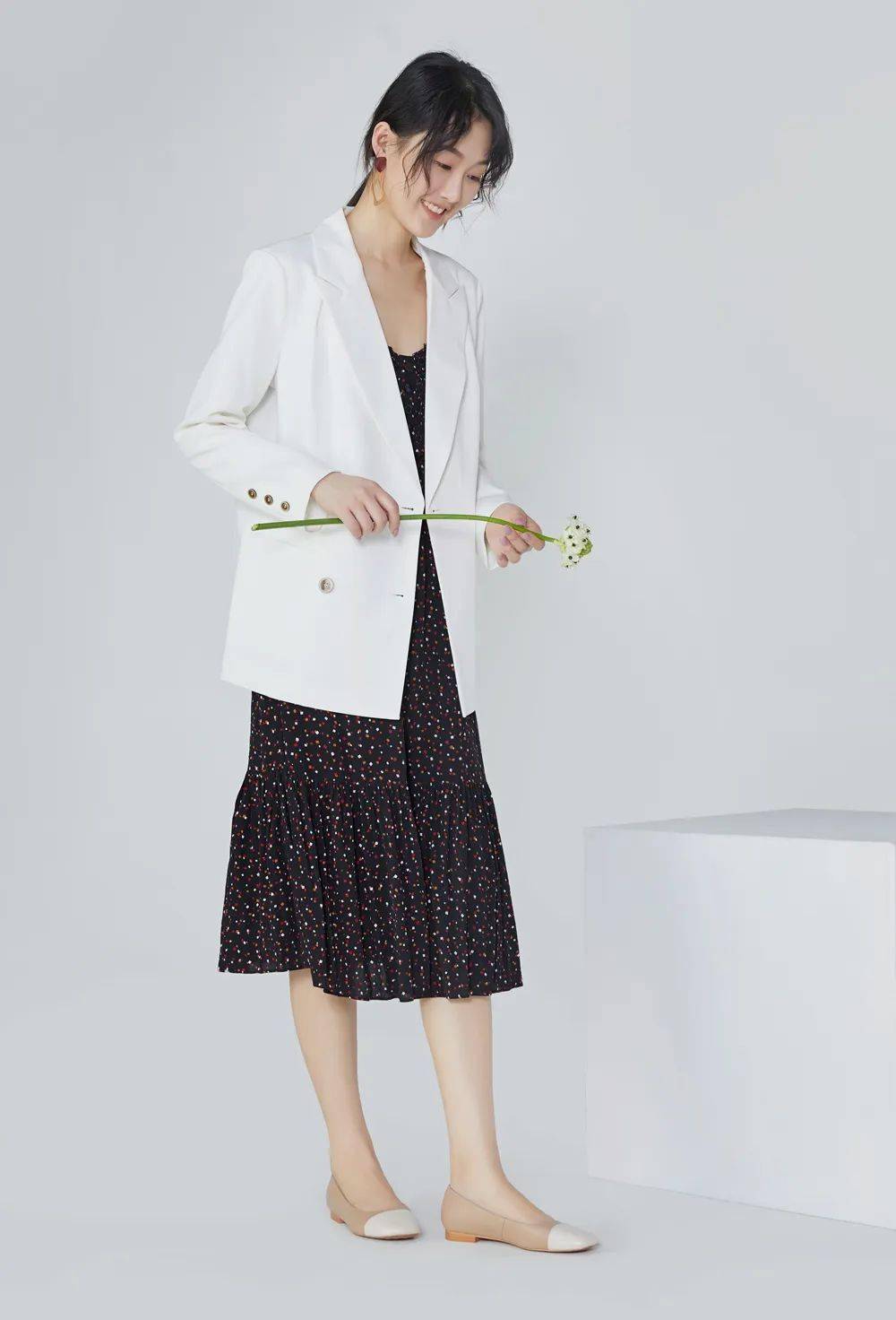 特惠价春天必入的两双鞋，百搭又好看