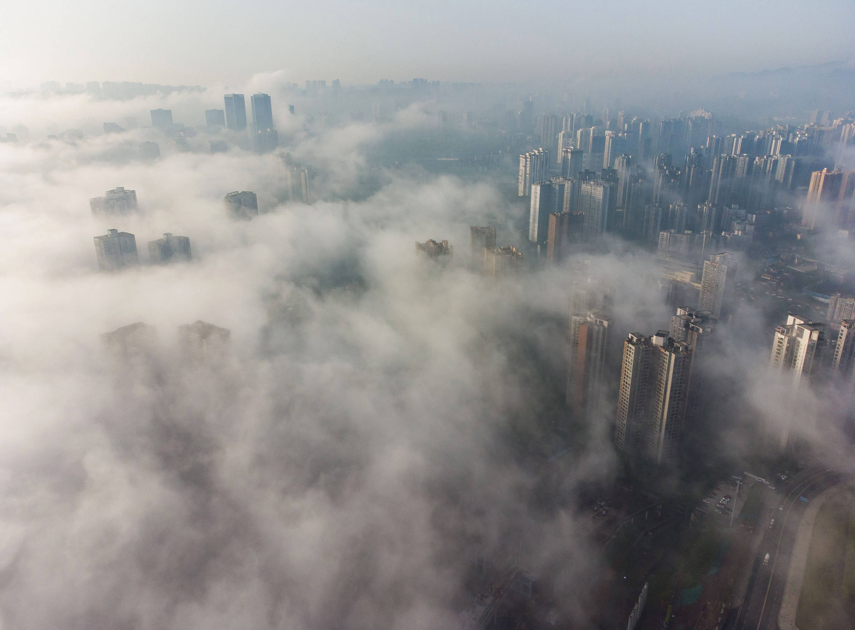 重庆现平流雾犹如人间仙境