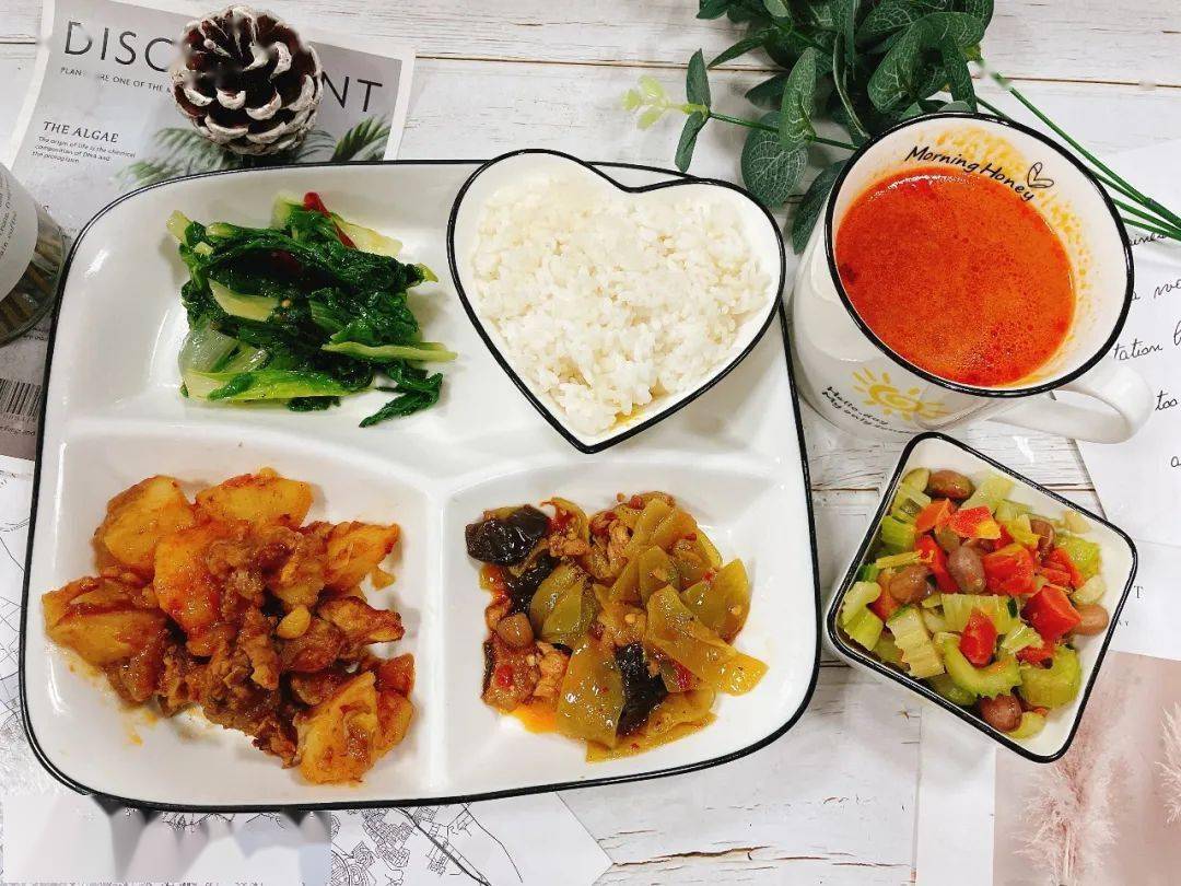 第七周菜谱顿顿都两荤两素肉食动物的福利来了