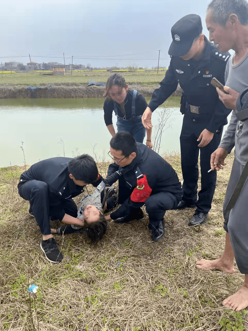 孟津南岭公园溺水女孩图片