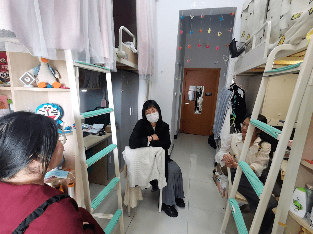 学校教师志愿者嘉兴三中教师志愿者嘉兴四高党员志愿者★★★★★来源