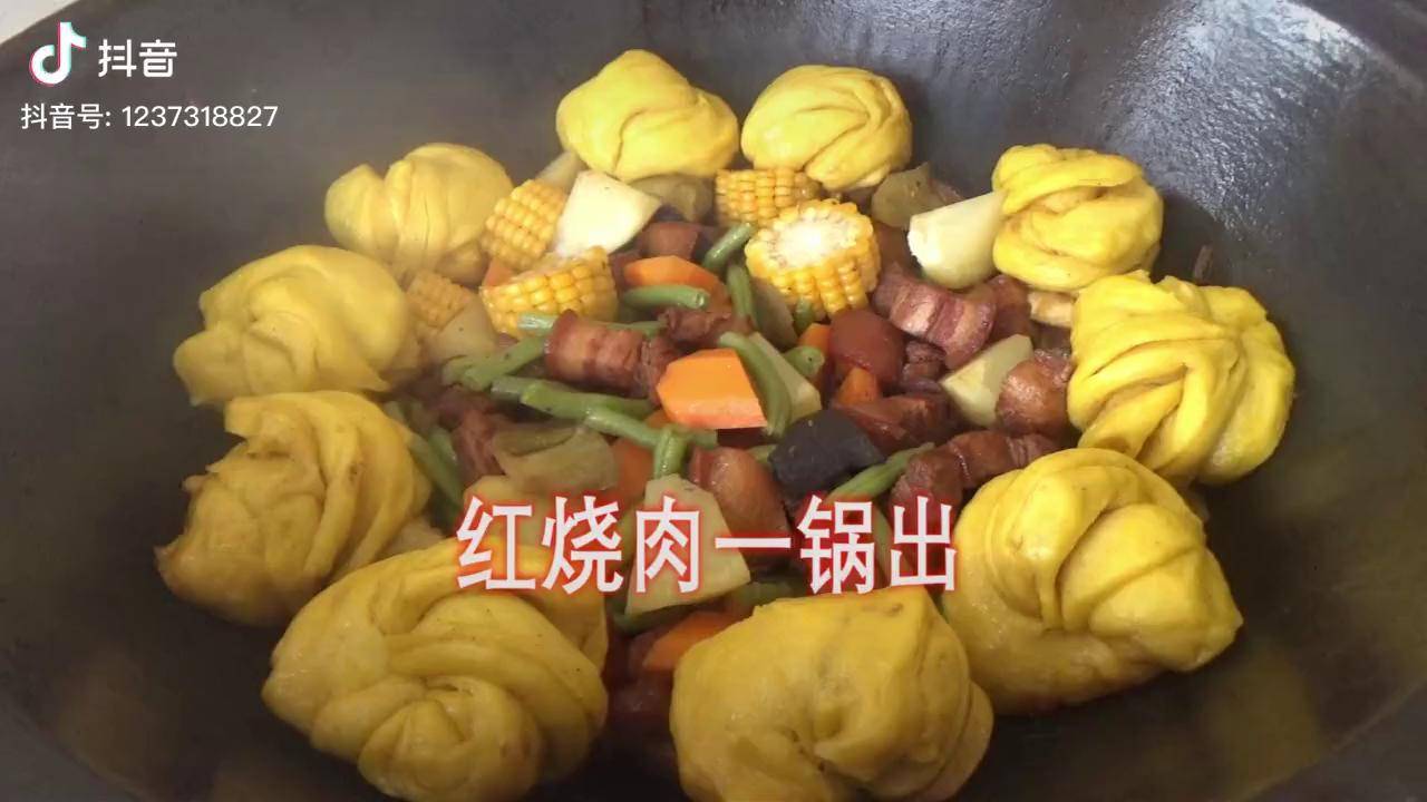 燕子買3斤五花肉做拿手一鍋出紅燒肉上攤卷子這做法你吃過嗎