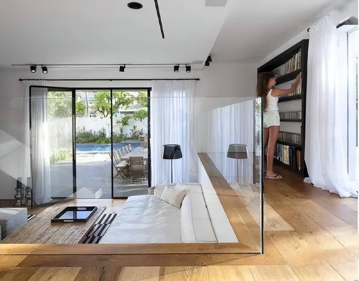 我要是有大新房,客厅就设计成下沉式,拿豪宅都不换_空间_沙发_木板