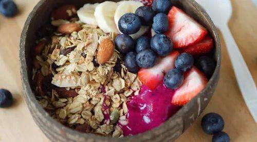 春日轻食怎么能少了一份有颜有料的acaibowl