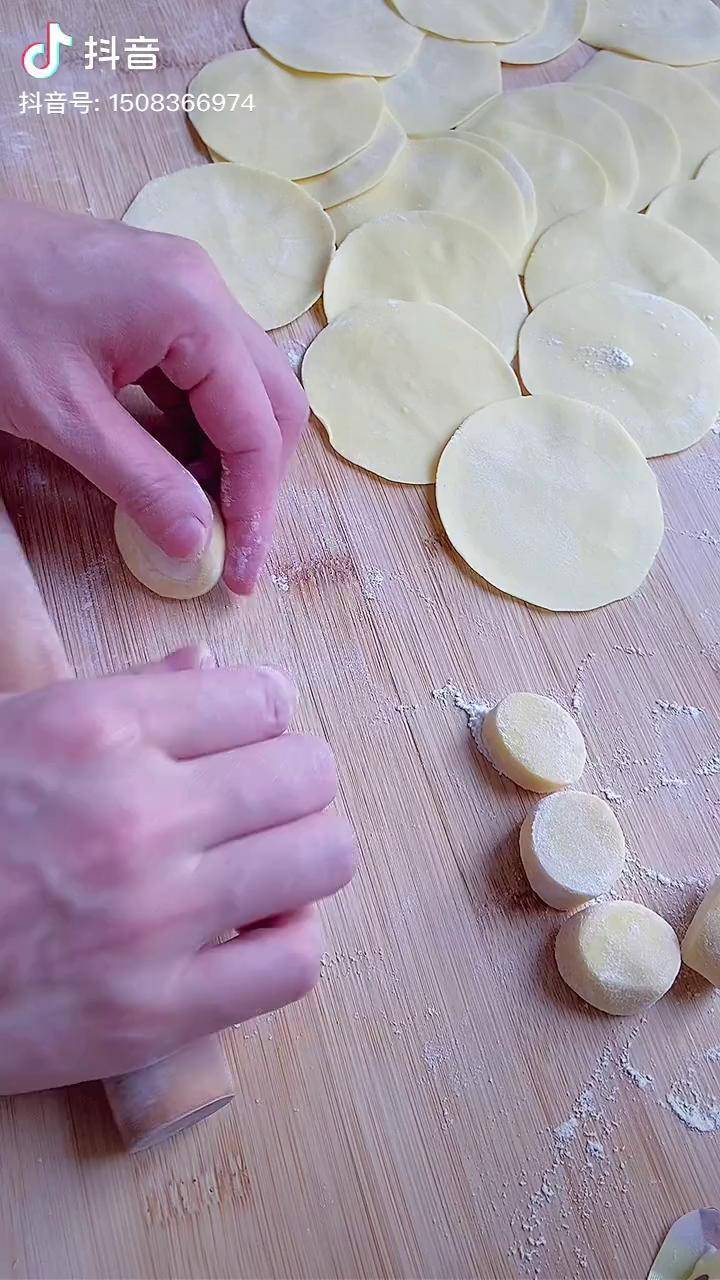 柳叶饺包法图片