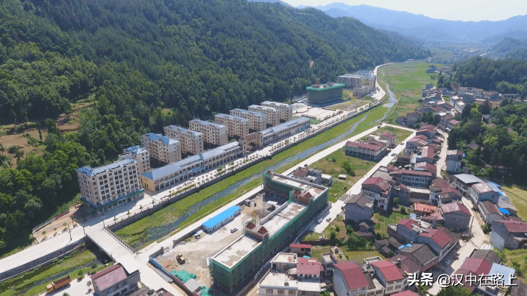 赏花踏春缅怀先烈镇巴县赤南镇行游攻略