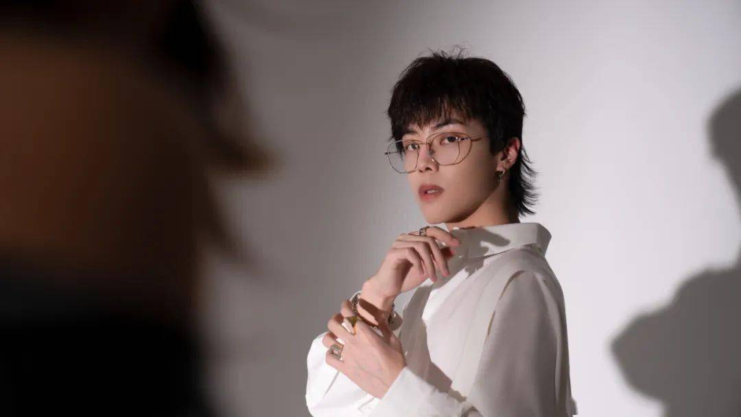 靠国风戏腔走红一夜涨粉百万他凭什么