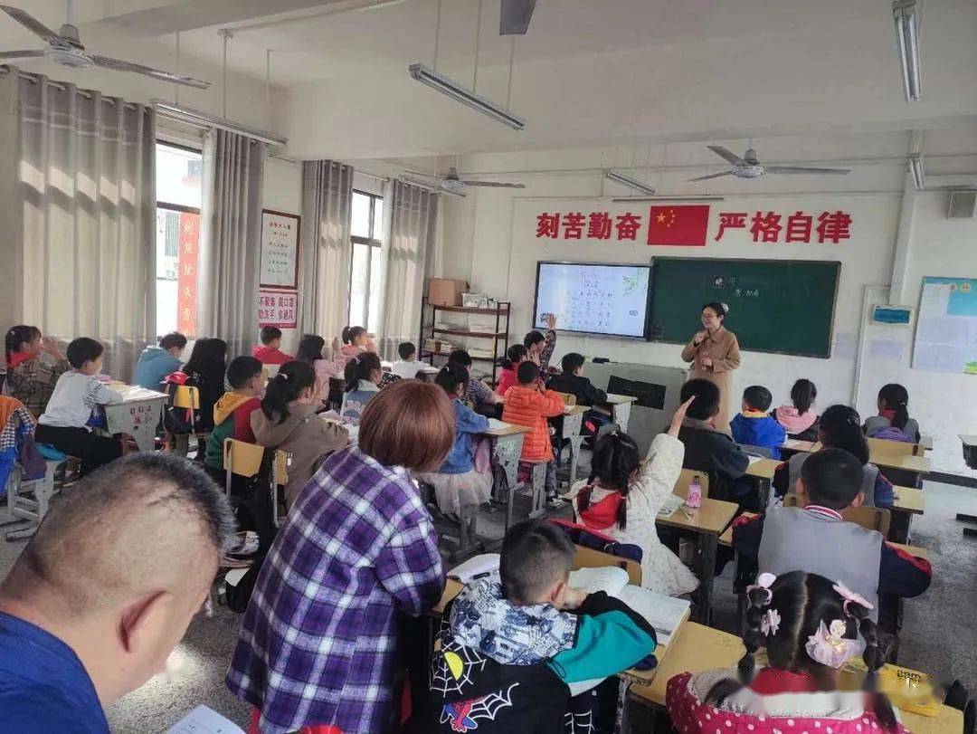 松滋市陈店小学:生本研讨成常态"双优"整治促提升_教学_工作_课改