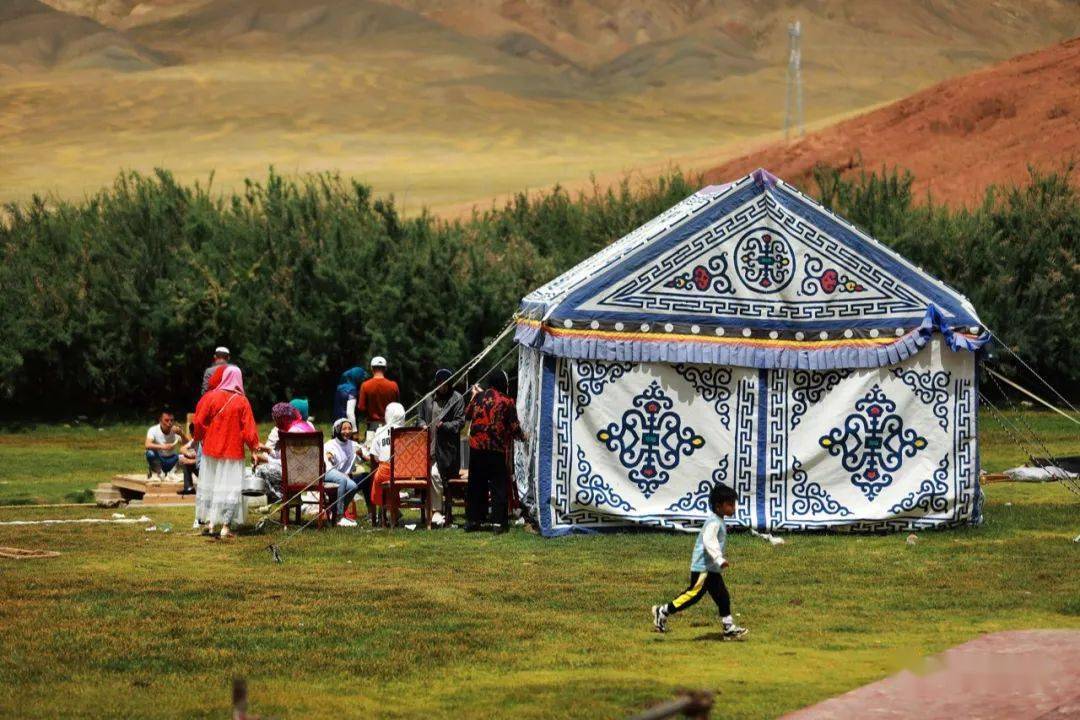 奇幻阿里,一场色彩与光影交织的盛宴_狮泉河镇_暮色_活力