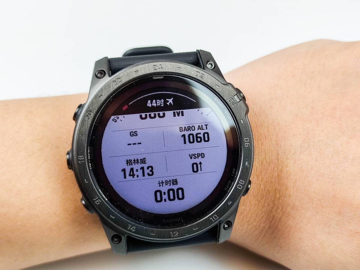 更专业的户外运动手表佳明泰铁时tactix7动手玩