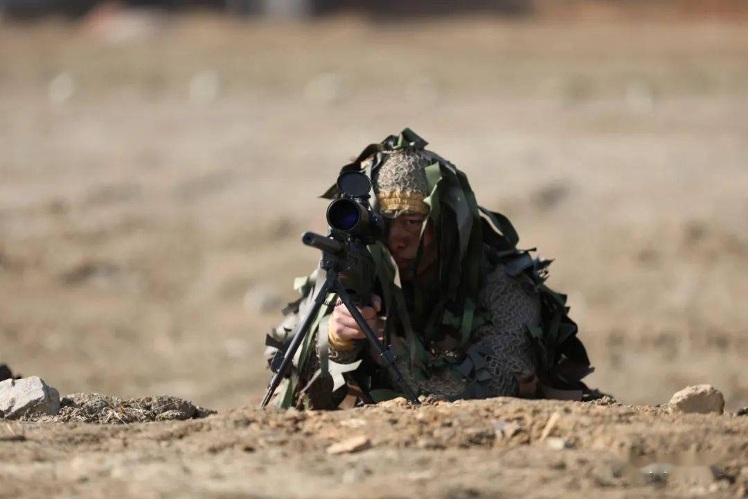 当兵第一年立三等功苗族小伙好样的