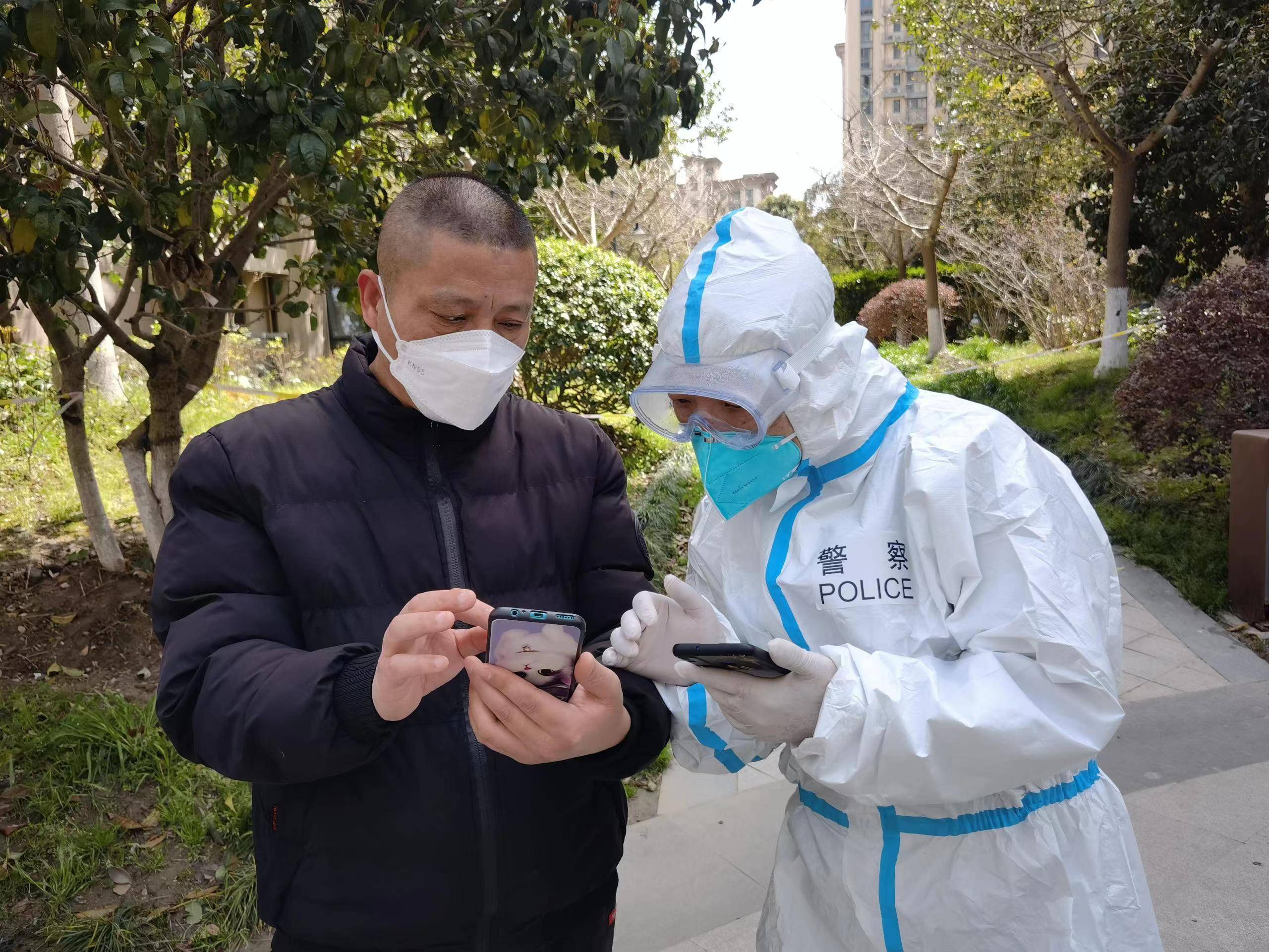 上海警察抗疫图片图片