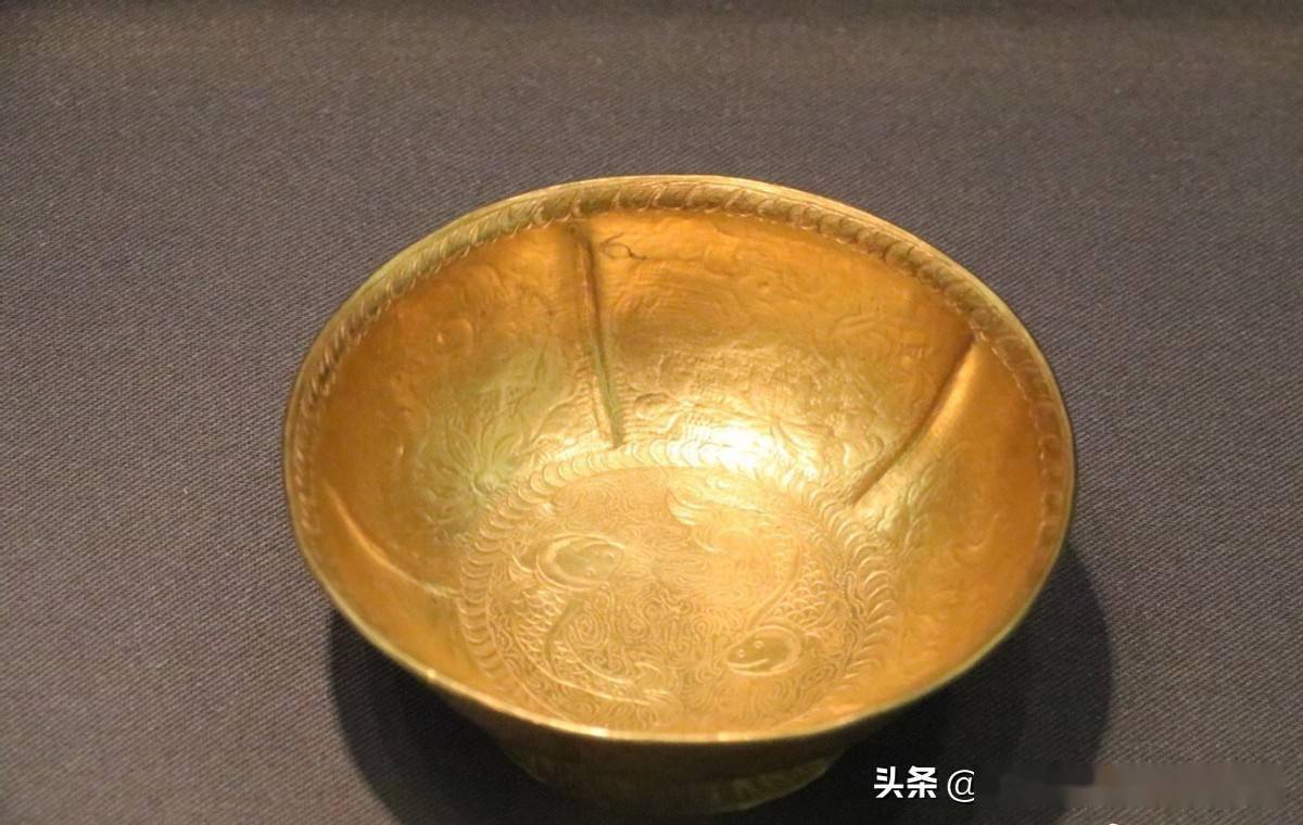 首博跟随大辽五京进京的耶律羽之墓文物