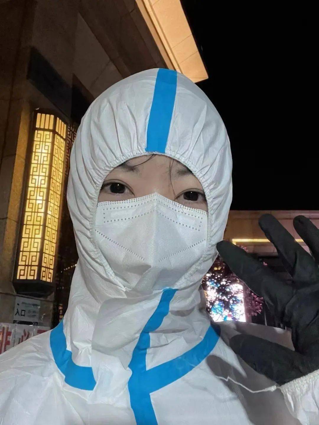 疫情隔离了城市却不隔离爱上海战疫,同舟共济.