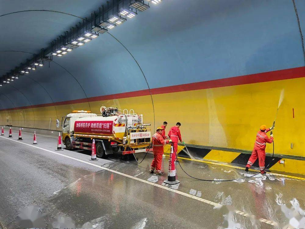道路养护：城市的血脉守护者