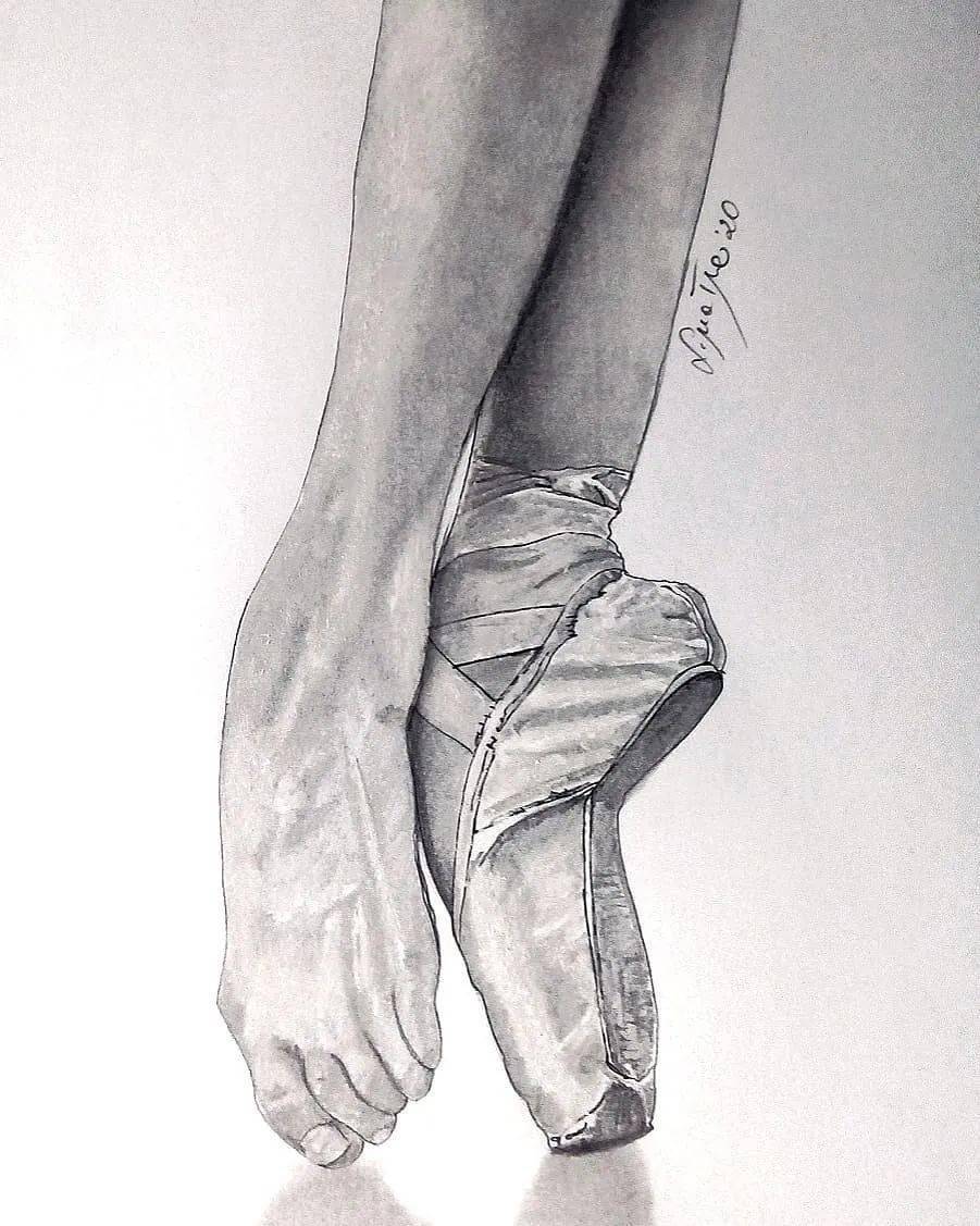 今天分享来自意大利西西里的男性艺术家的芭蕾素描