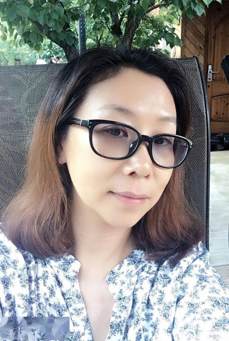 20222十月中篇小说苏兰朵金雪花的尘世浮生选读