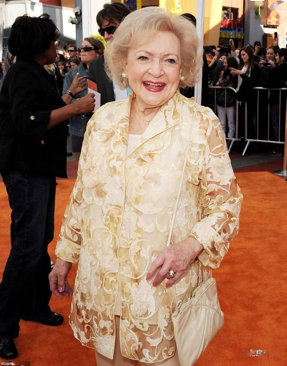 lt黄金女孩gt好莱坞传奇贝蒂怀特故居讲出售面朝大海美不胜收