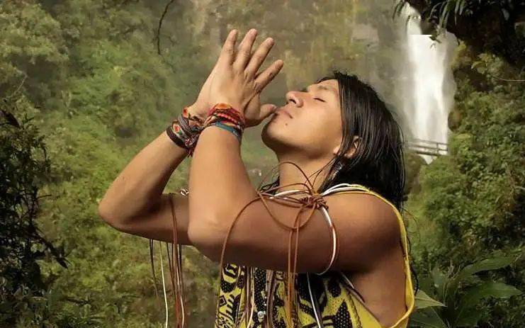 leorojas八首排箫曲合辑来领略印第安排箫大师的风采吧