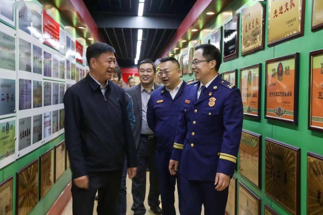 石嘴山市人大常委会主任王建调研消防救援工作