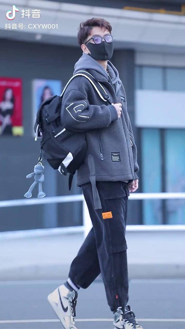 颗粒绒一体外套 谁穿谁好看 男生穿搭 颗粒绒高中生 穿搭_颗粒_男生