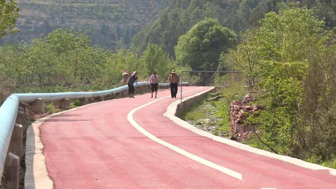 弥渡县密祉小河淌水意境区至桂花箐水库的游步道建设,属于密祉镇永和