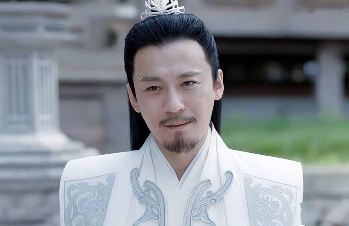 毕竟这部作品目前正在热播,而在这其中扮演仙师这一角色的演员,王东也