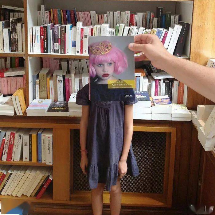 这家百年法国老牌书店好有心机将几百本书的封面变成人脸太有创意太