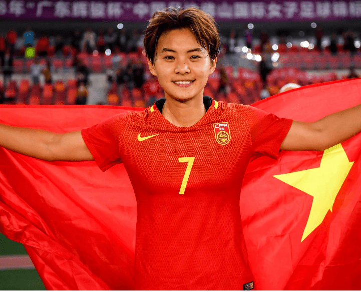 武汉新时代巾帼英雄——王霜