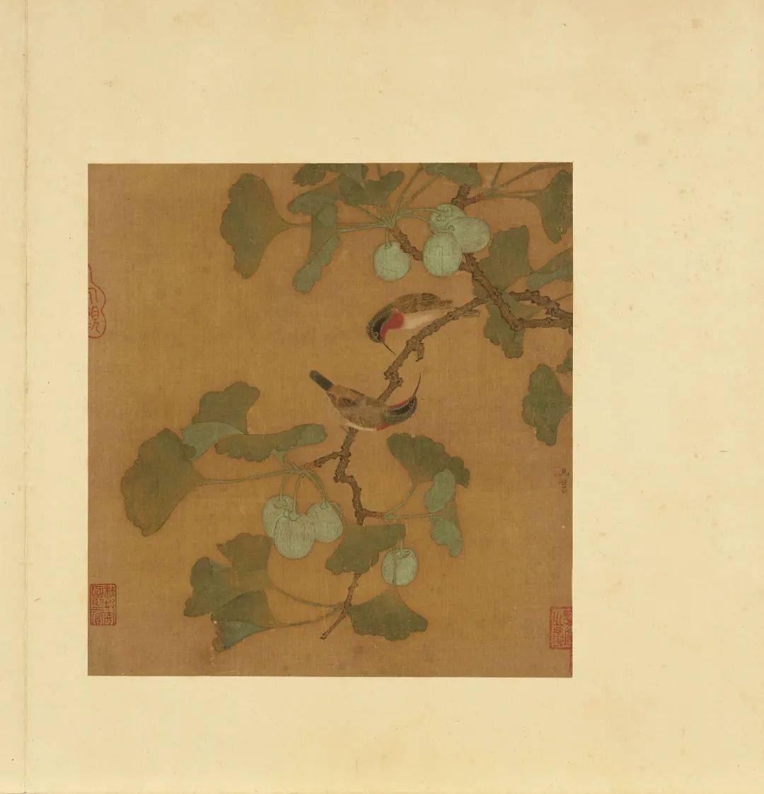 赏画马世昌银杏翠鸟图