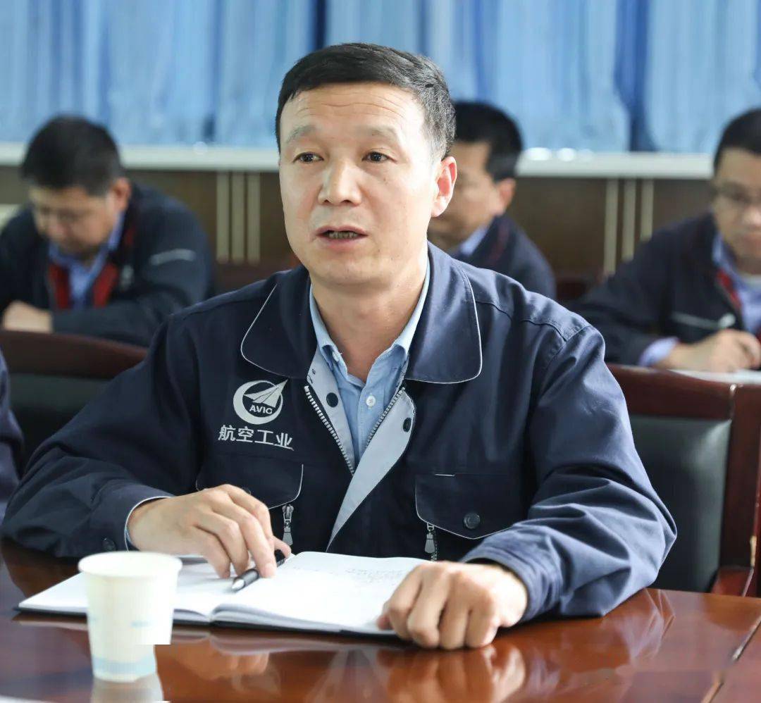 刘仁辉副总工程师总结一季度公司整体运行形势,部署二季度质量工作