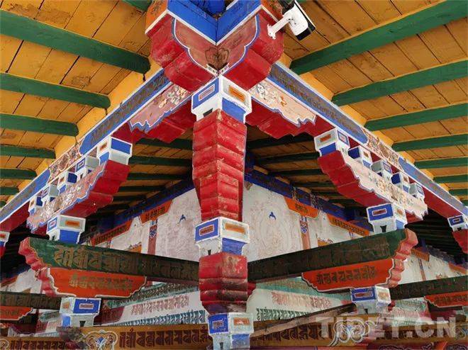 木雅曲吉建才保护古建留住文化记忆