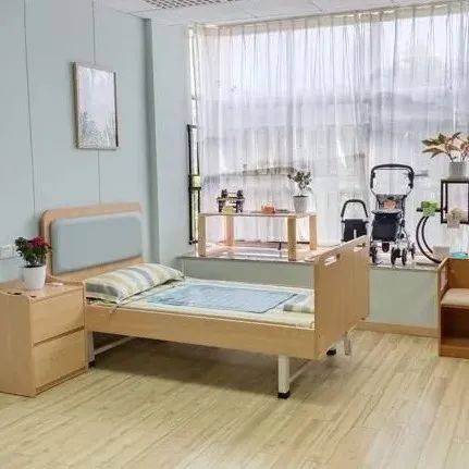 【行业动态】新疆乌鲁木齐：家庭养老床位推行“三入户”服务_老年人_智能化_改造