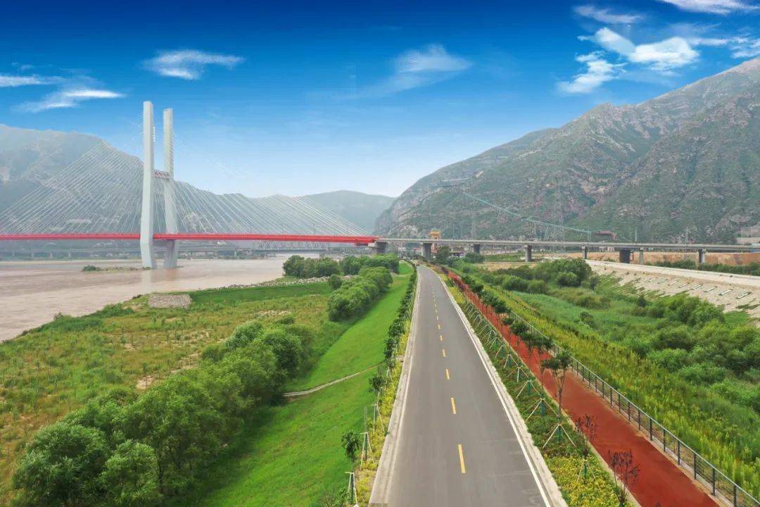 增减之间 绿满龙门——运城河津市龙门村用"生态密码"开启通往共同