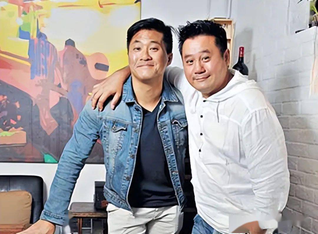 邵仲衡与邱淑贞,刘美娟分手后,娶了一位圈外人,夫妻俩婚后育有2个儿子