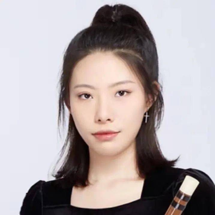 成员简介祝彬,青年竹笛演奏家,竹笛表演硕士,西南大学